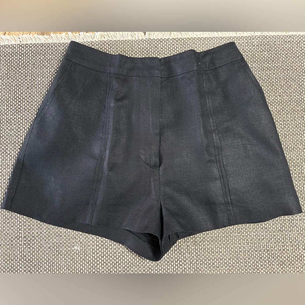 Reformation Emily Linen 
Two piece In Black - Picture 5 of 10